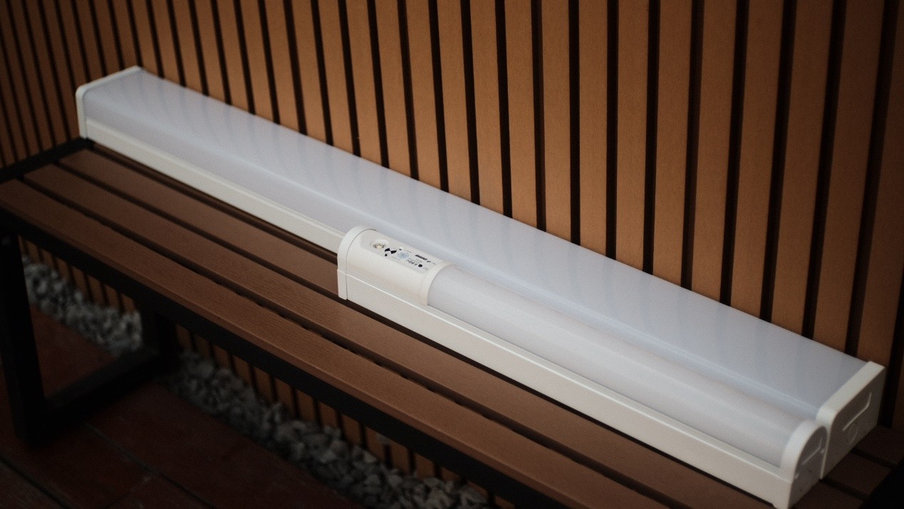 Dimmabable ve Acil Durum Fonksiyonu Batten Light - Projenizin En İyi Seçimi ile donatılmış